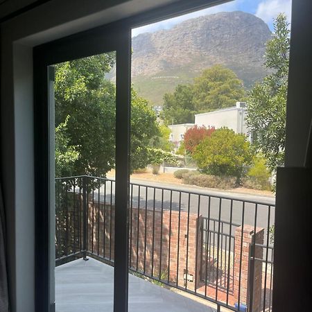 Comfortable Room With Large En Suite Bathroom 弗朗斯胡克 外观 照片