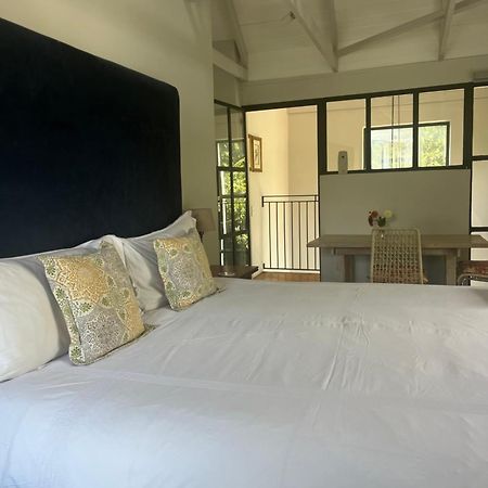 Comfortable Room With Large En Suite Bathroom 弗朗斯胡克 外观 照片